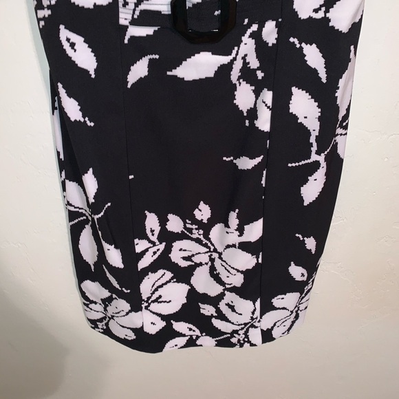 Studio I Black and White Floral Midi Dress - Picture 4 of 11